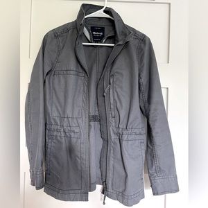 Madewell - Navy cargo jacket w/ cinch waist - Size S 🦋